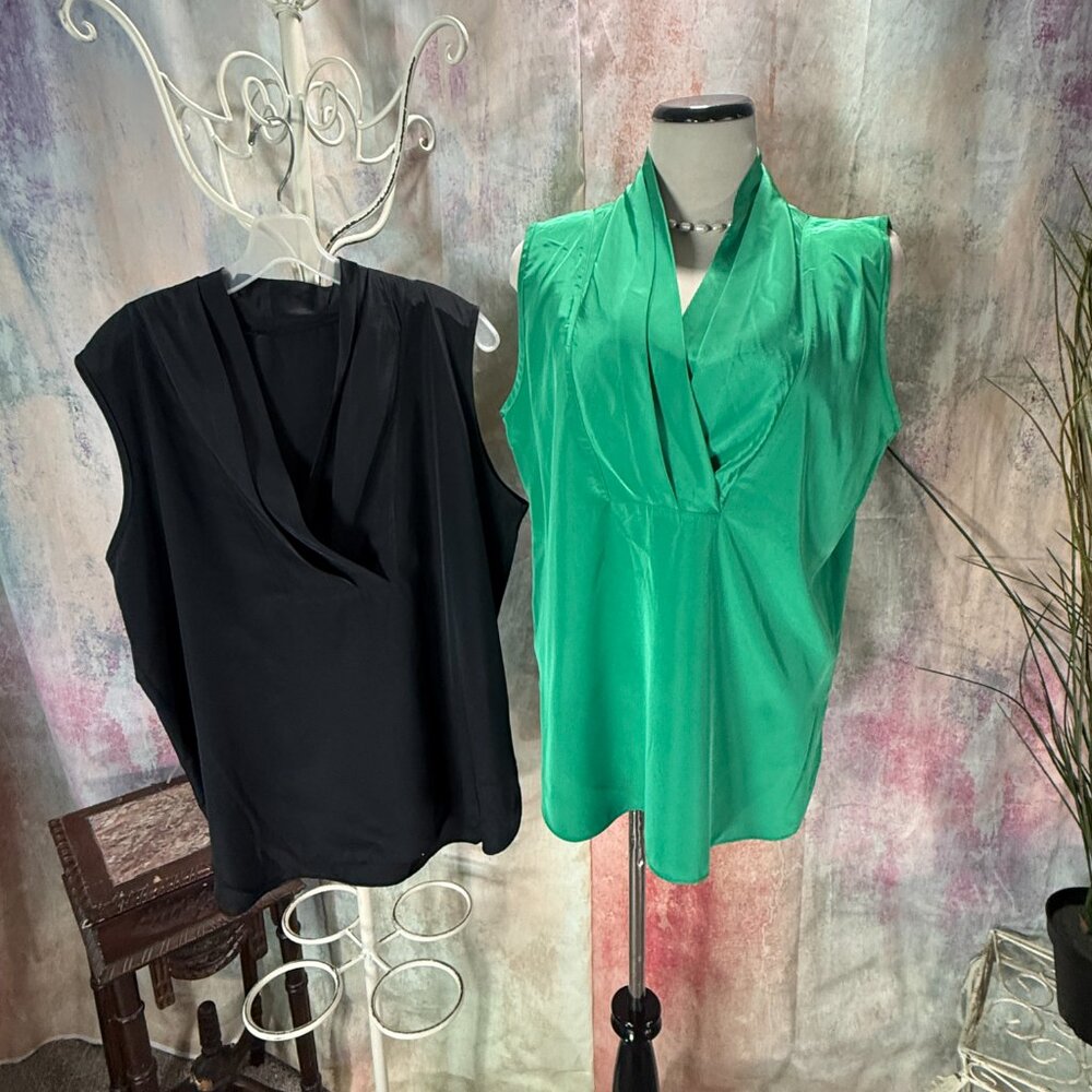 VTG 📌2 Silky Satin Vibrant Green & Black Draped Style V-Neckline Sleeveless Top